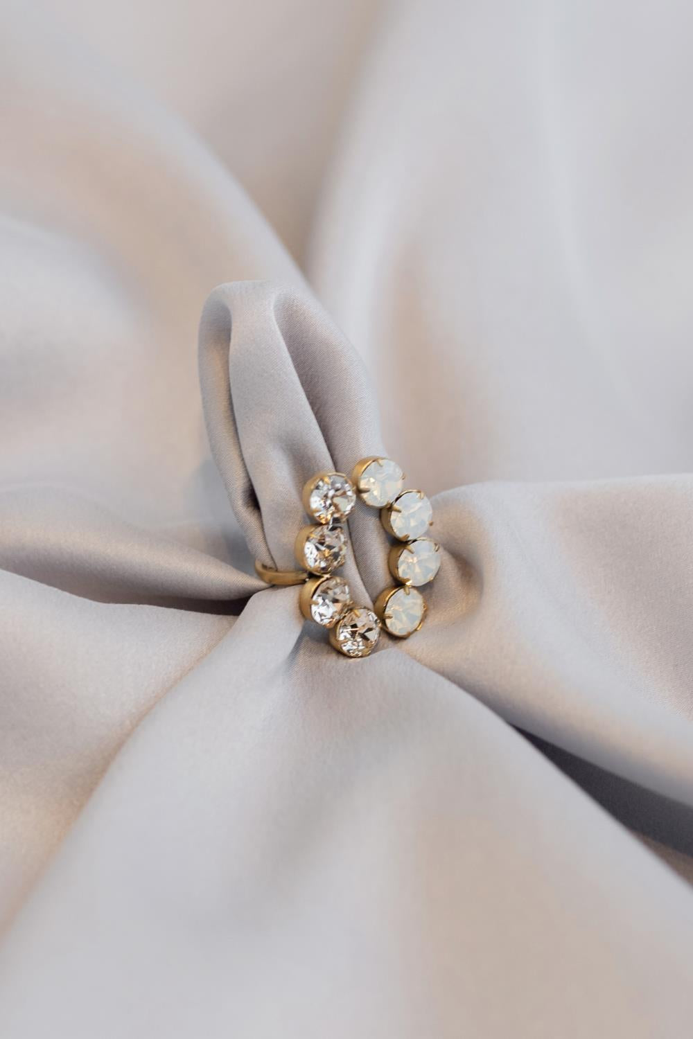 CAMILLA ØHRLING Camilla Swarovski ring - White opal/Golden