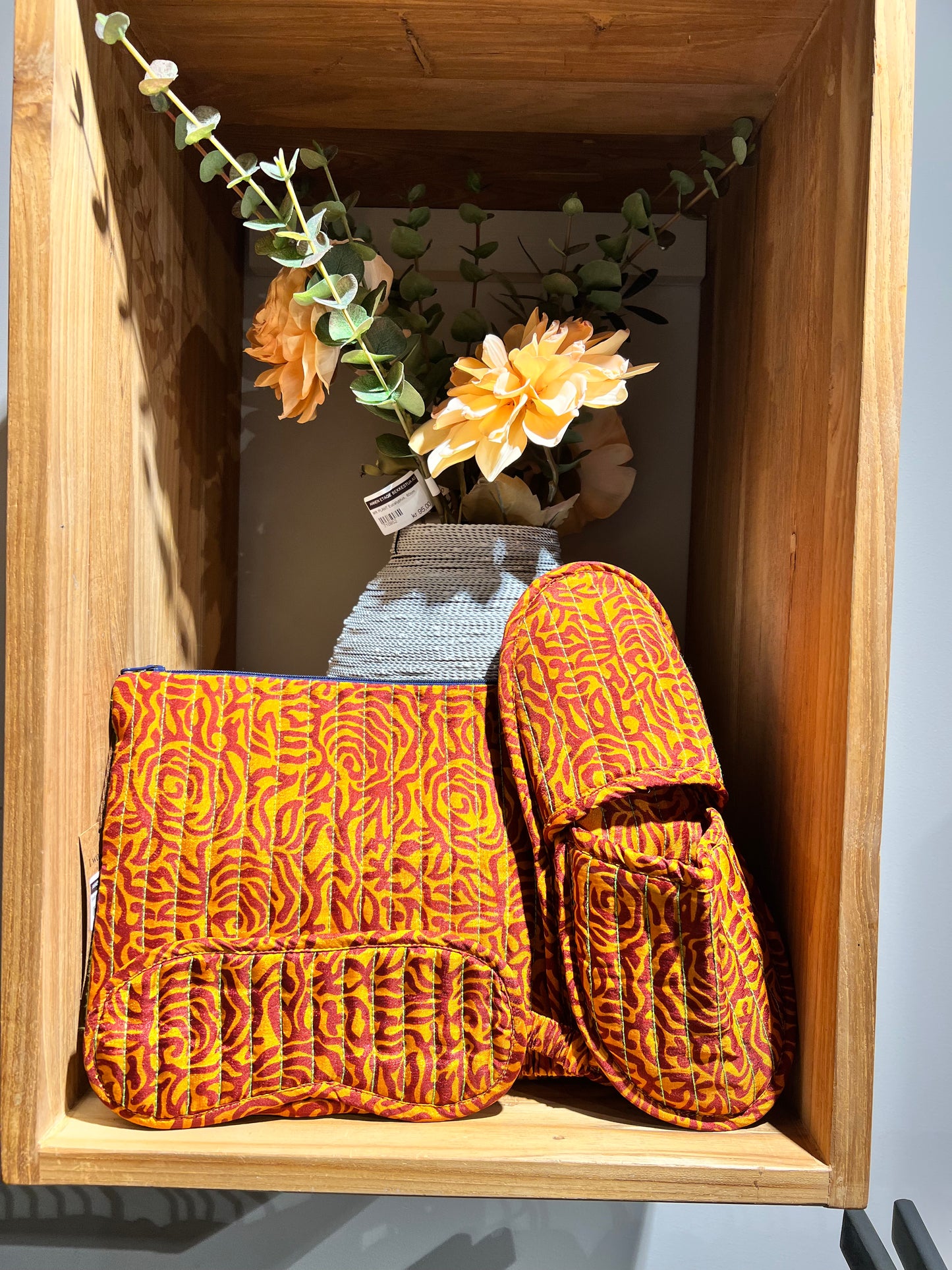 I WAS A SARI Reisesett