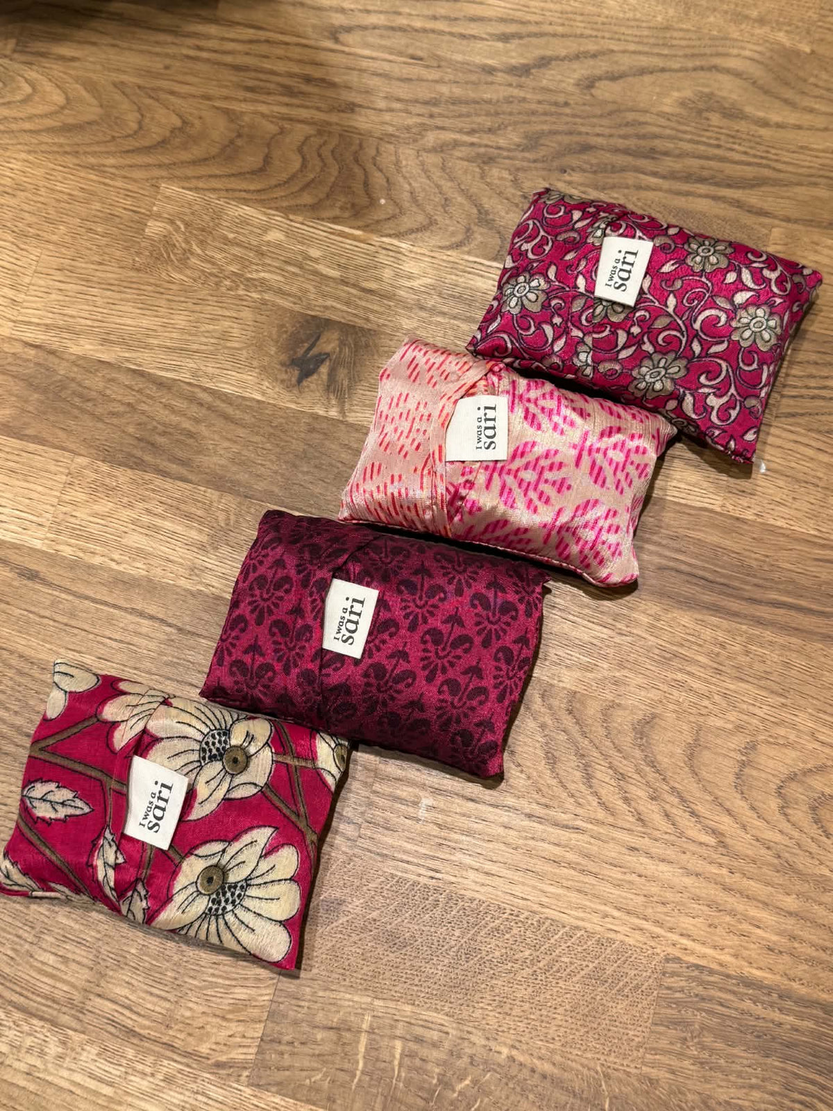 Sammenleggbare handlenett i rosa og burgunder