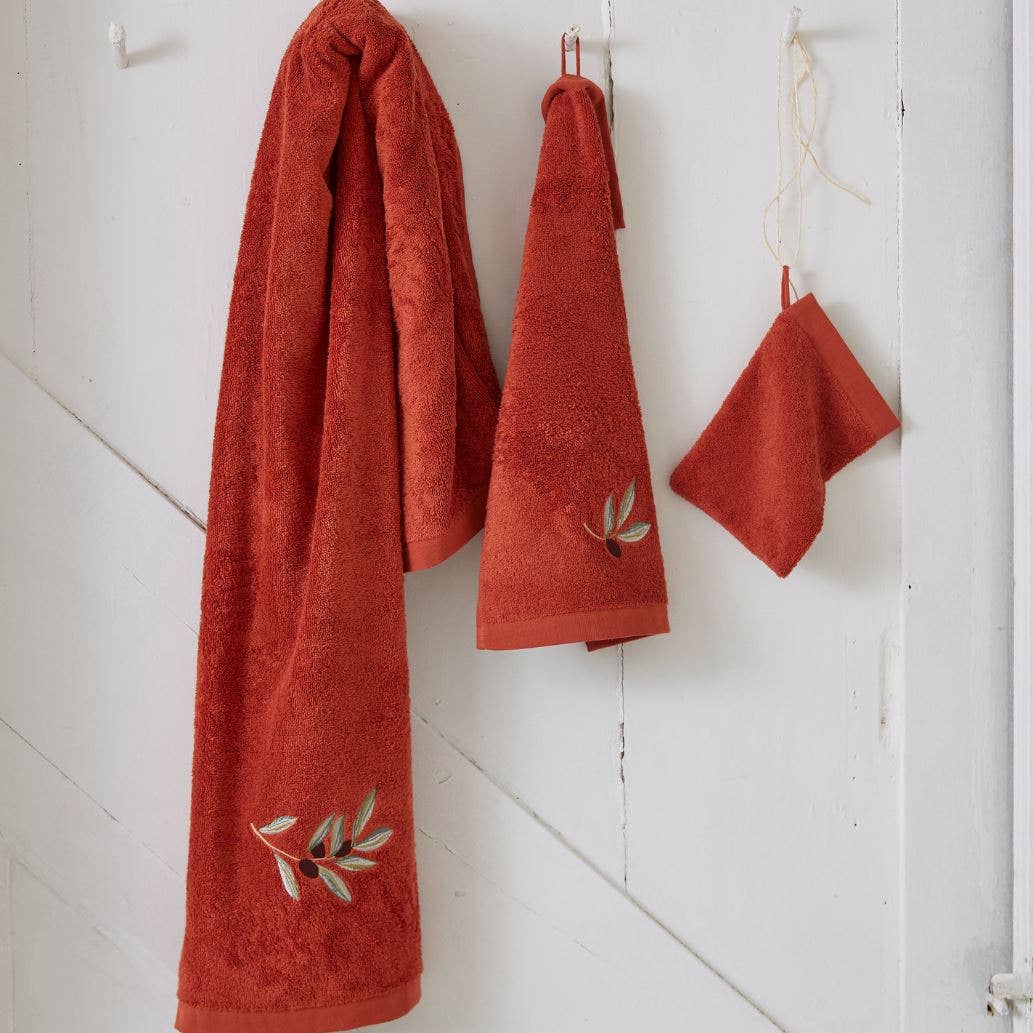 L’Oliveraie Embroidered Guest Towel – Terracotta: 30x50 cm