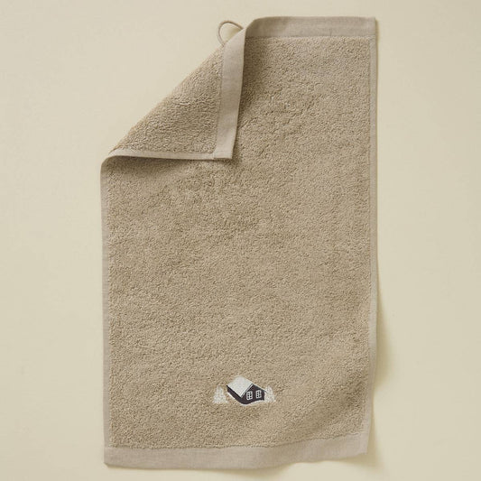 Guest towel Au coeur de la vallée taupe: 30x50 cm