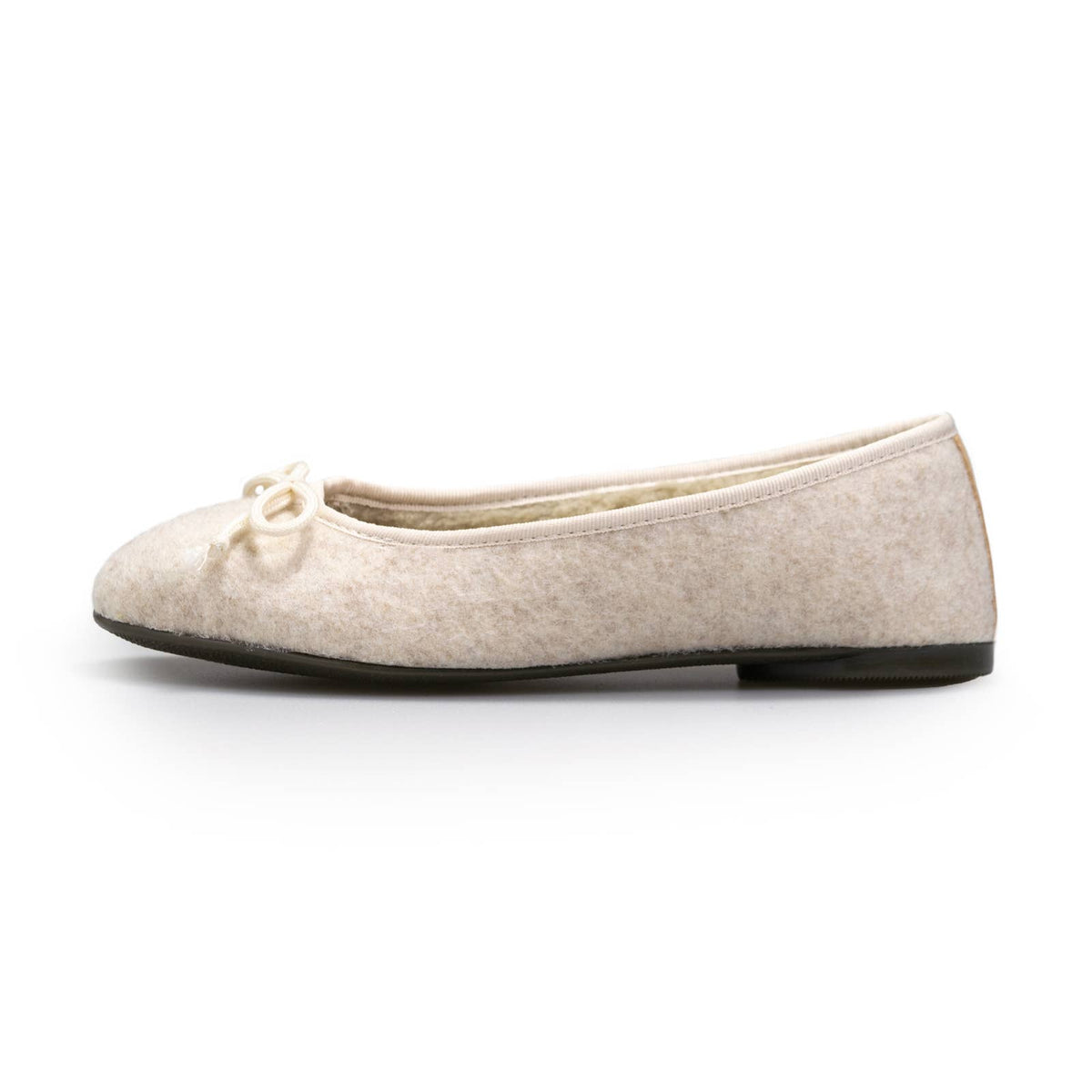Felt sand ballerinas. Recycled slippers for home.