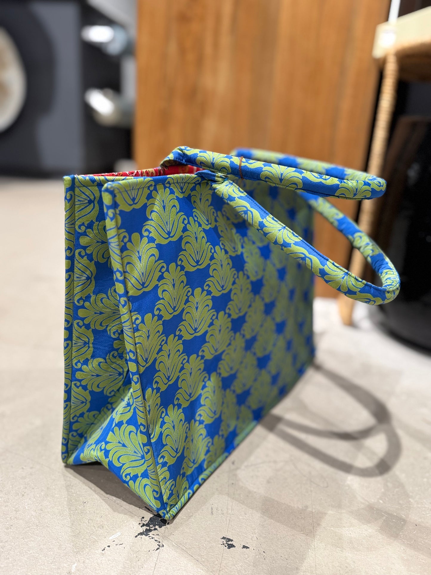 I WAS A SARI tote bag