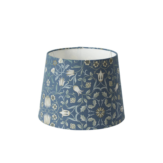 Lampeskjerm Qvist Classic Round, William Morris Holland Park, blå, 27 cm