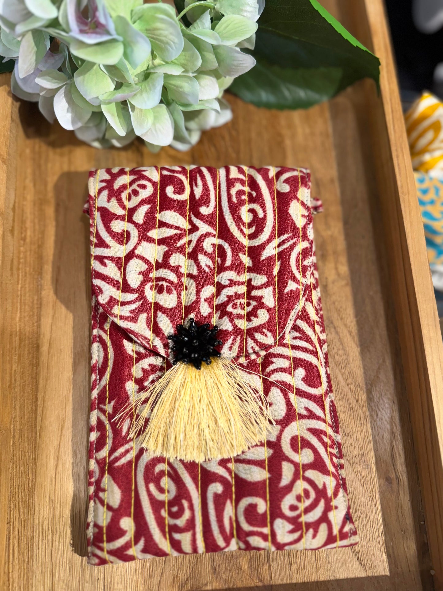 I WAS A SARI Mobilveske med dusk