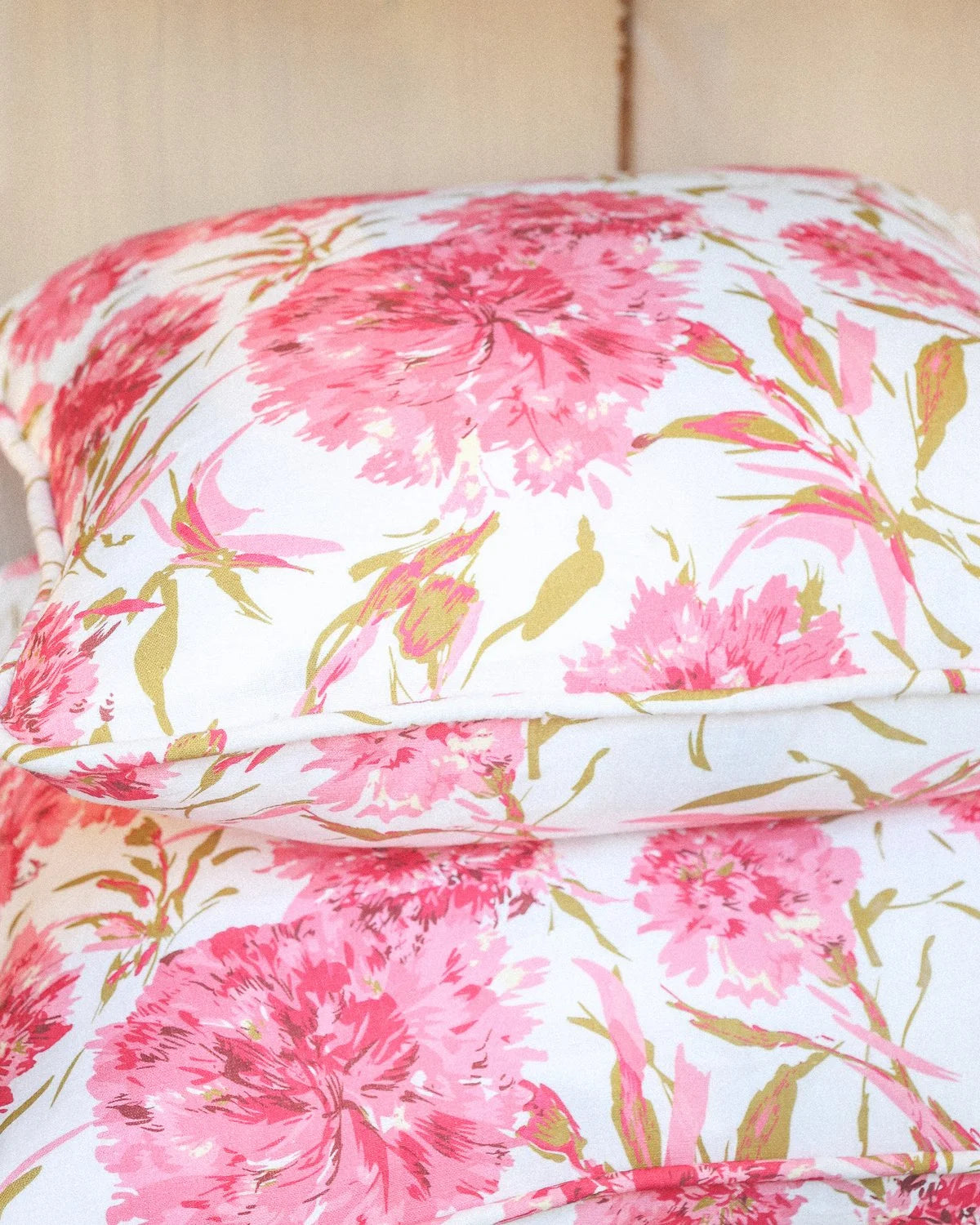 byTimo Cushion Cover 50x50 cm
Pink Blossom