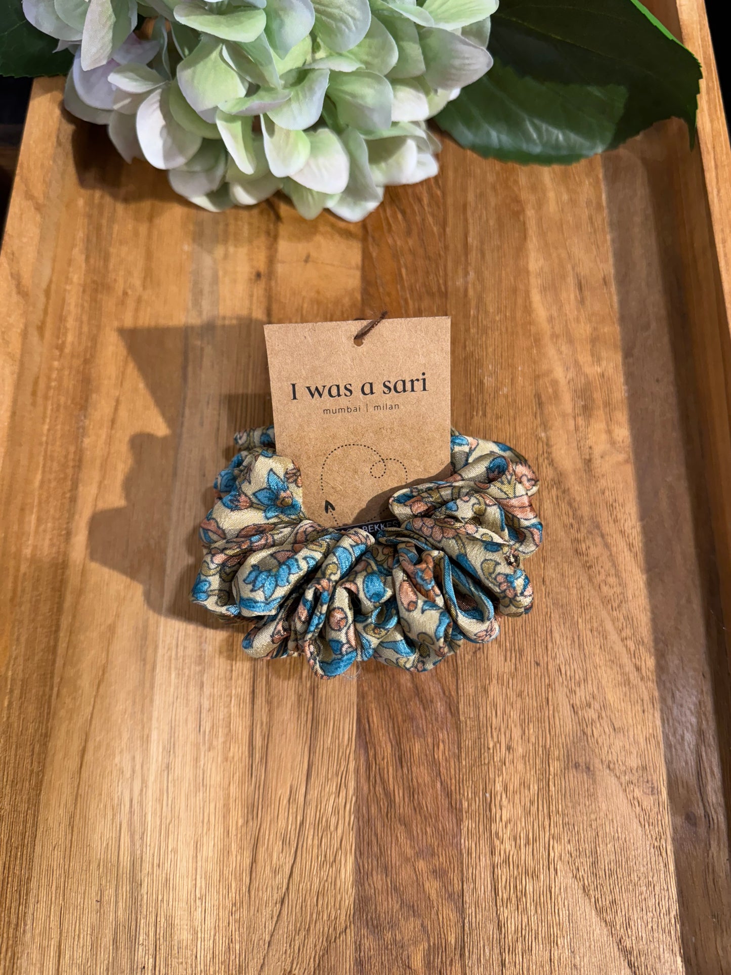 I WAS A SARI Scrunchy