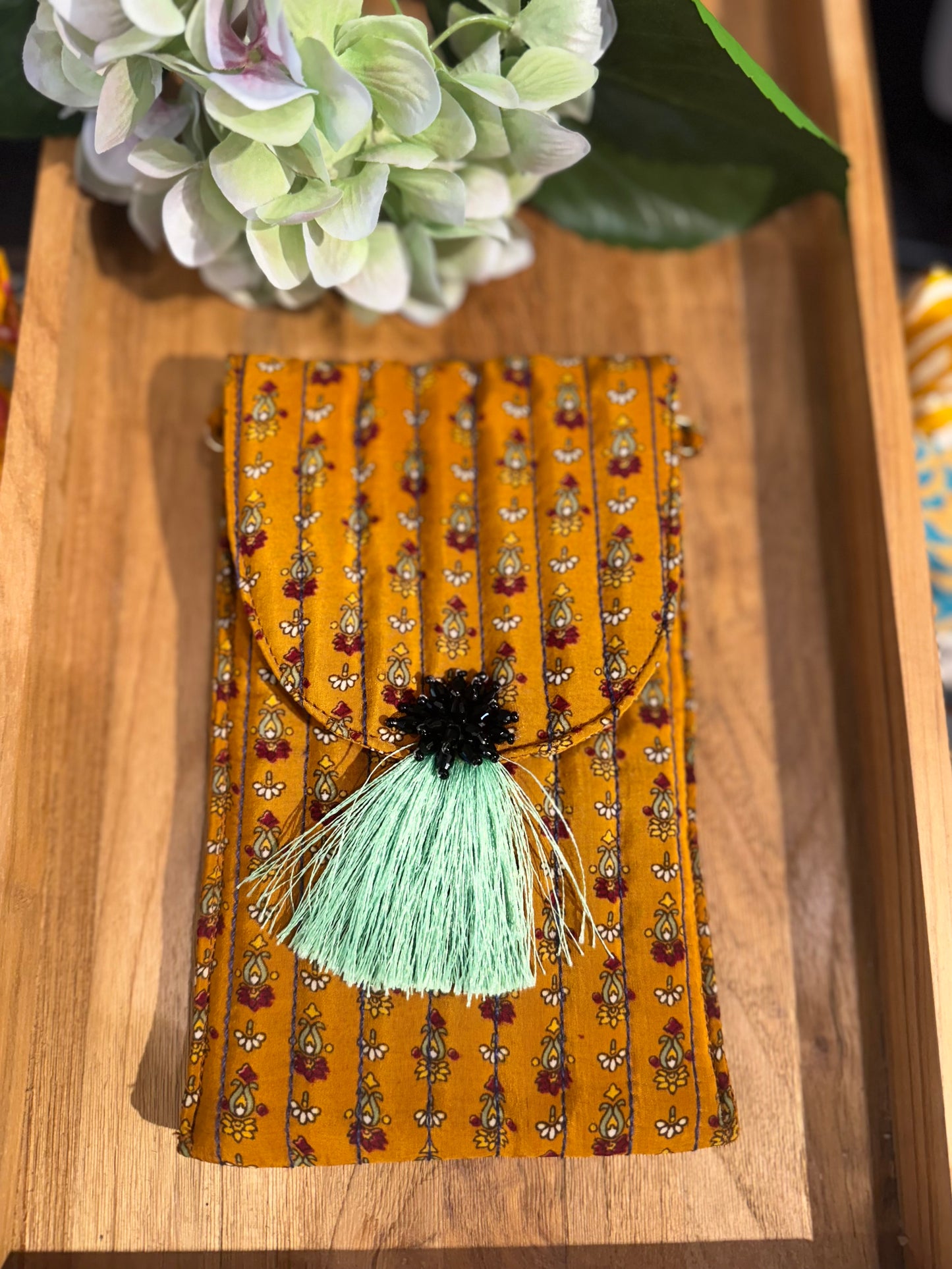 I WAS A SARI Mobilveske med dusk