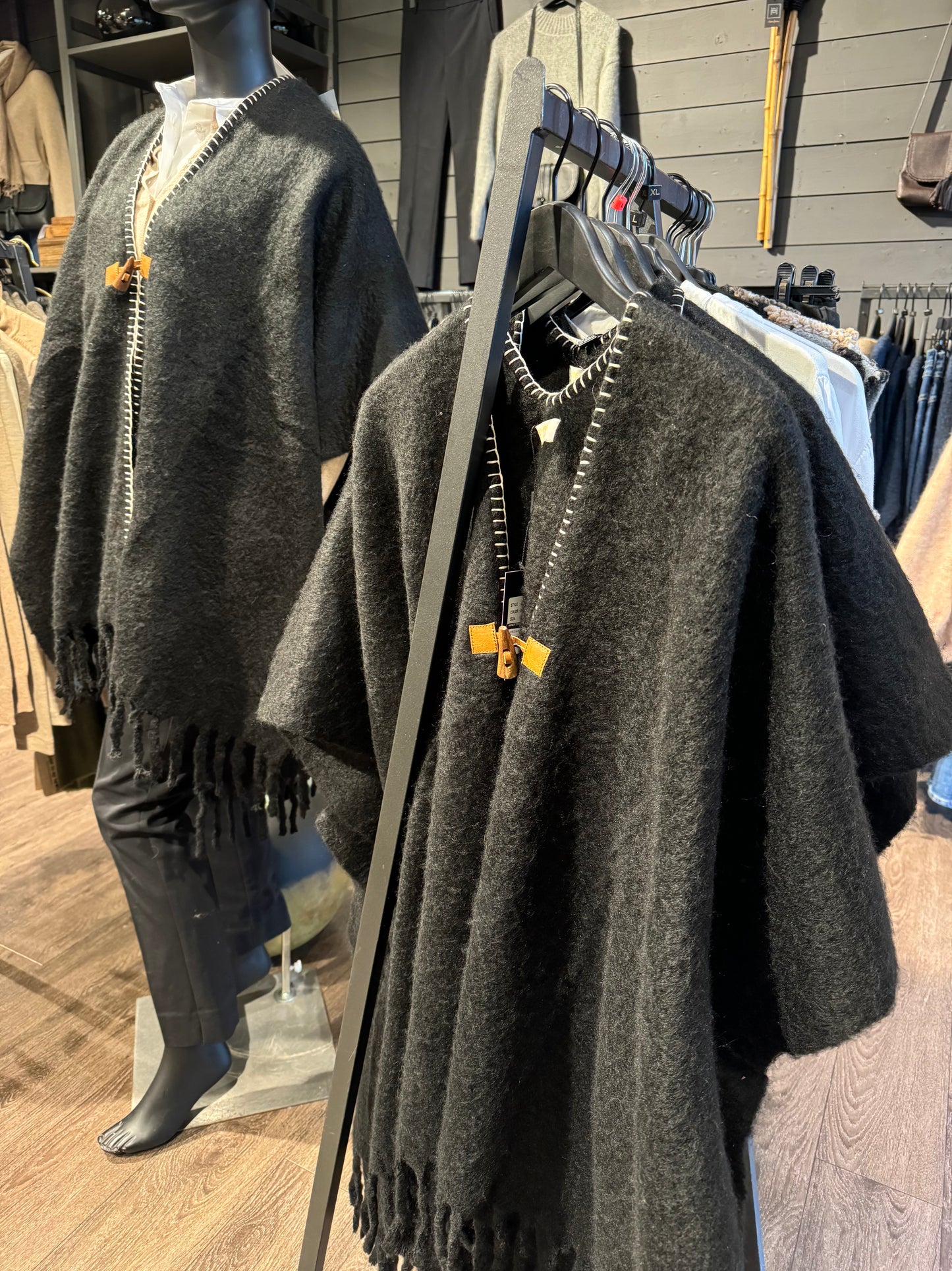 BY KRIS IE Icon Poncho