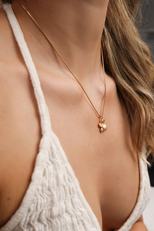 CAMILLA ØHRLING Flower Necklace