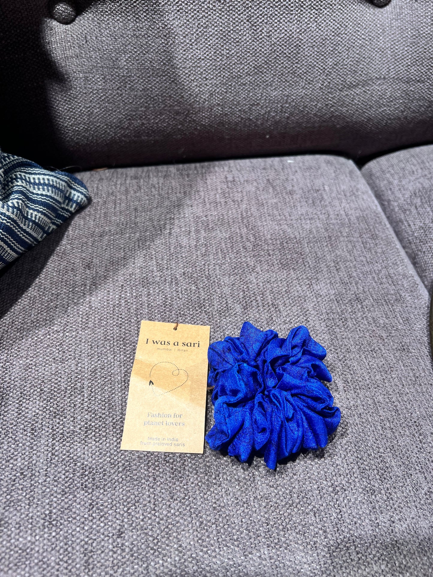 I WAS A SARI Scrunchy