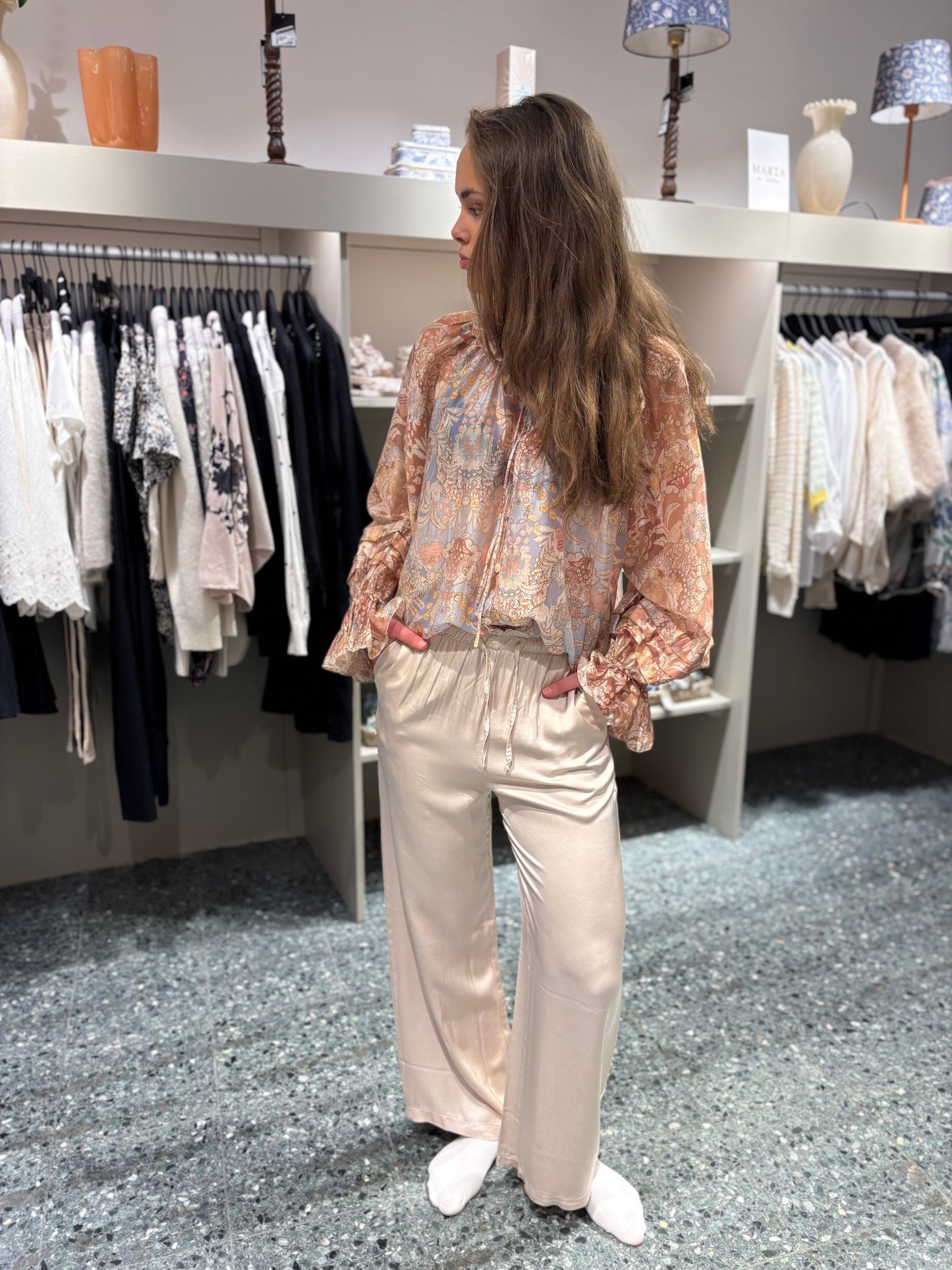 From Paris With Love Rose Print bluse