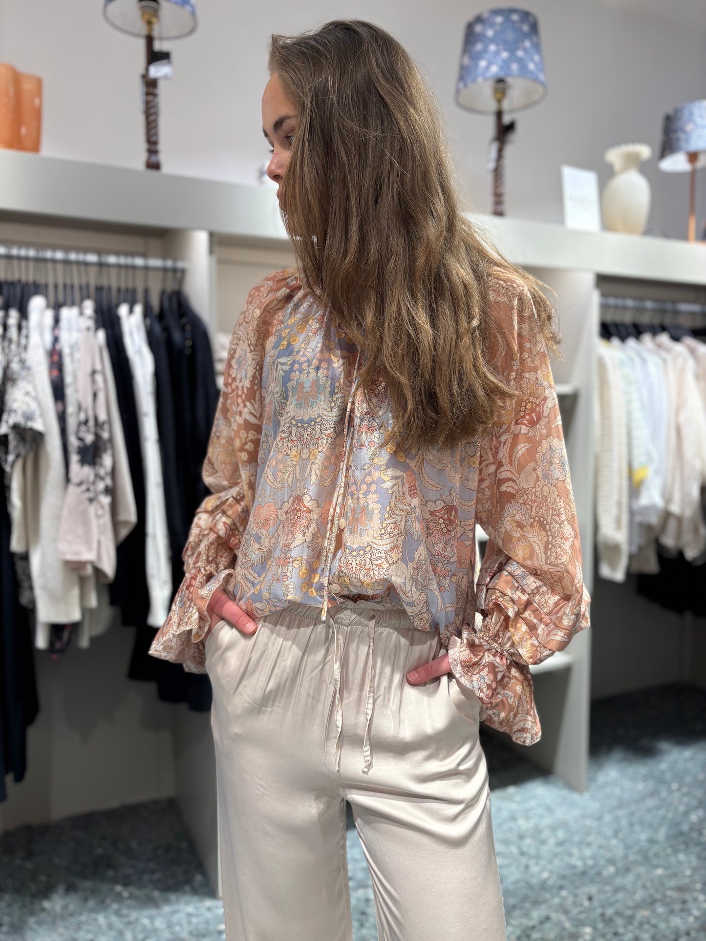 From Paris With Love Rose Print bluse
